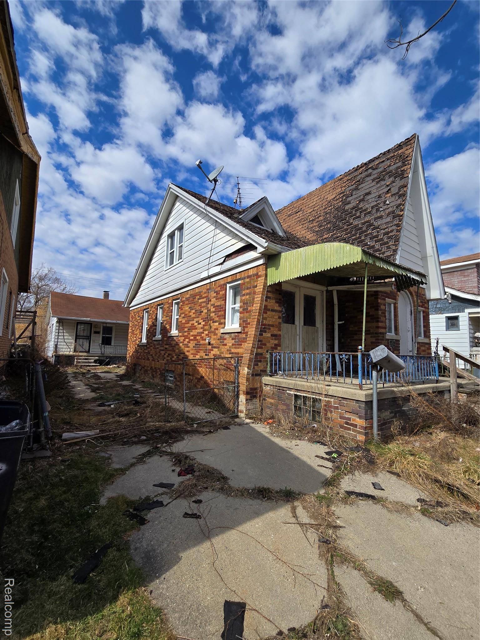 17325 Barlow ST, Detroit, MI 48205