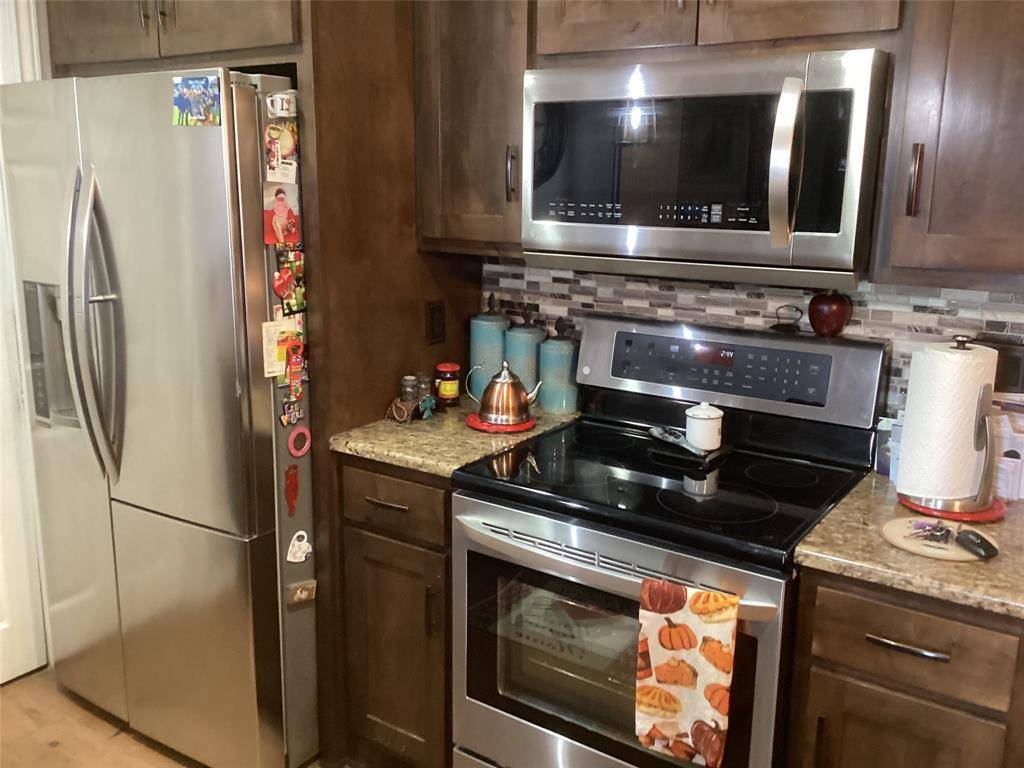 2321 IDLEWOOD Drive, Arlington, TX 76014