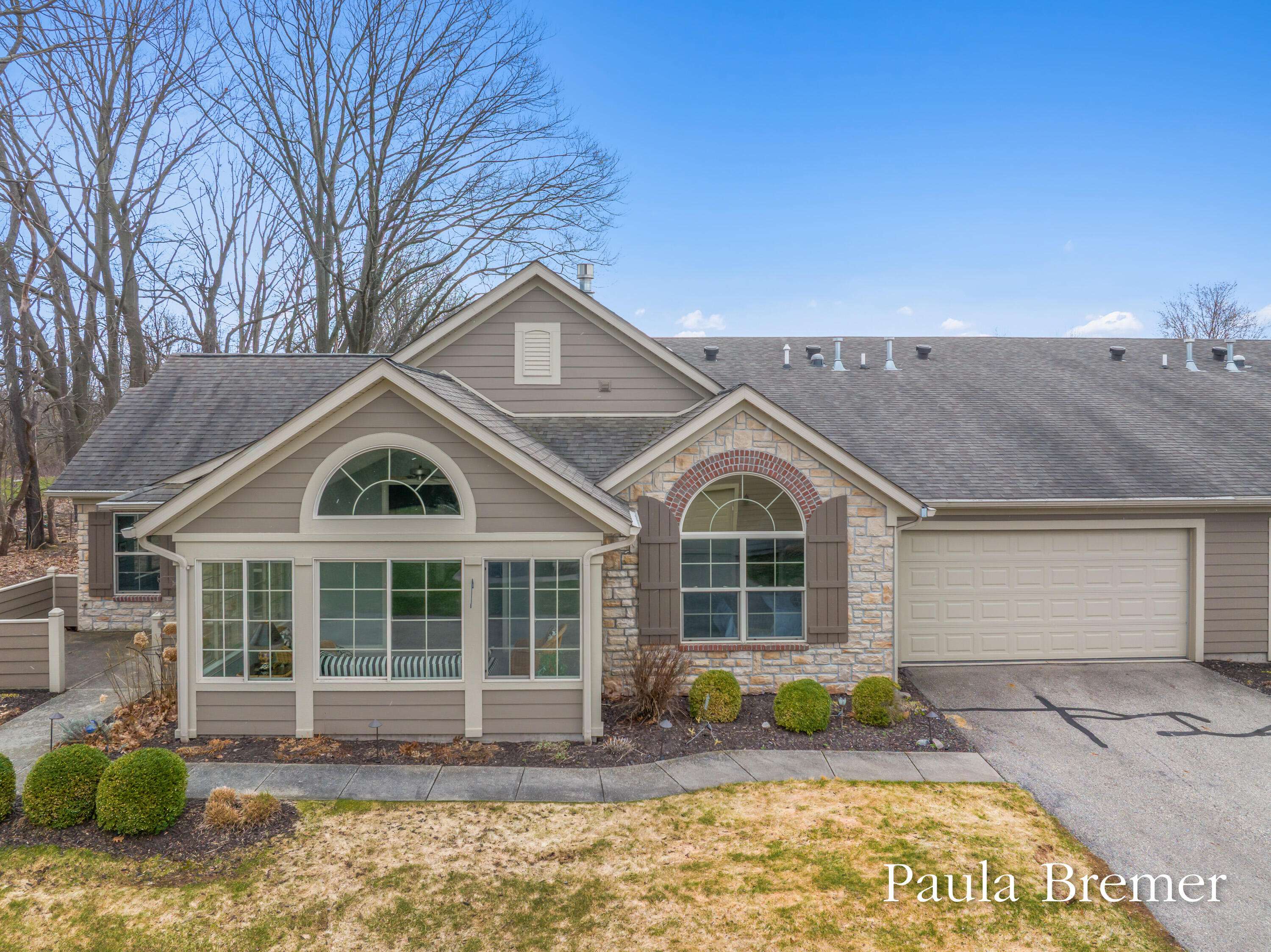 856 Bridge Crest DR SE, Ada Twp, MI 49301