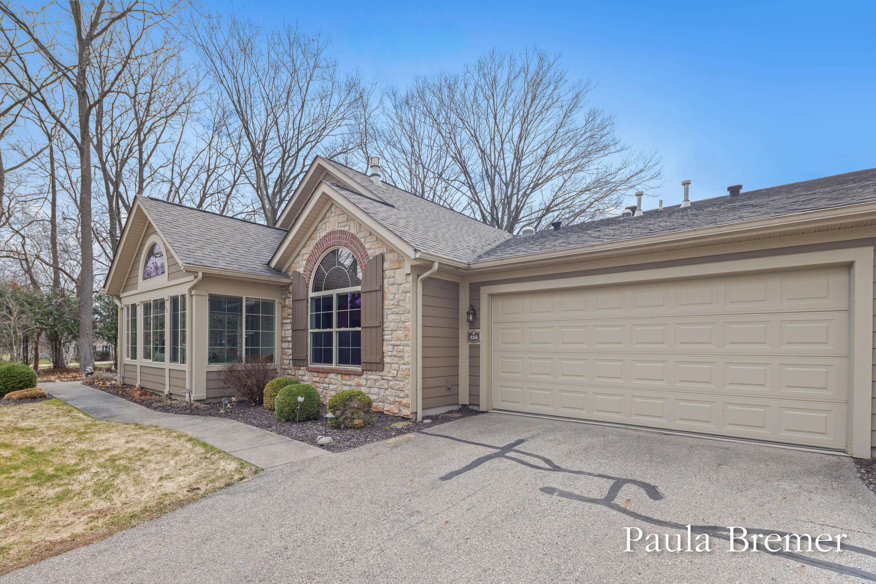856 Bridge Crest DR SE, Ada Twp, MI 49301