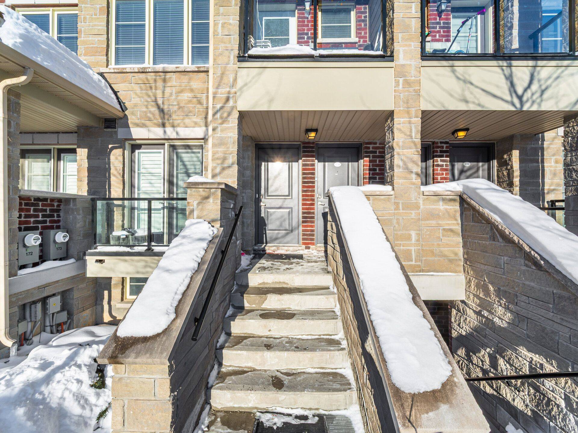 200 Veterans DR #174, Brampton, ON L7A 5K7