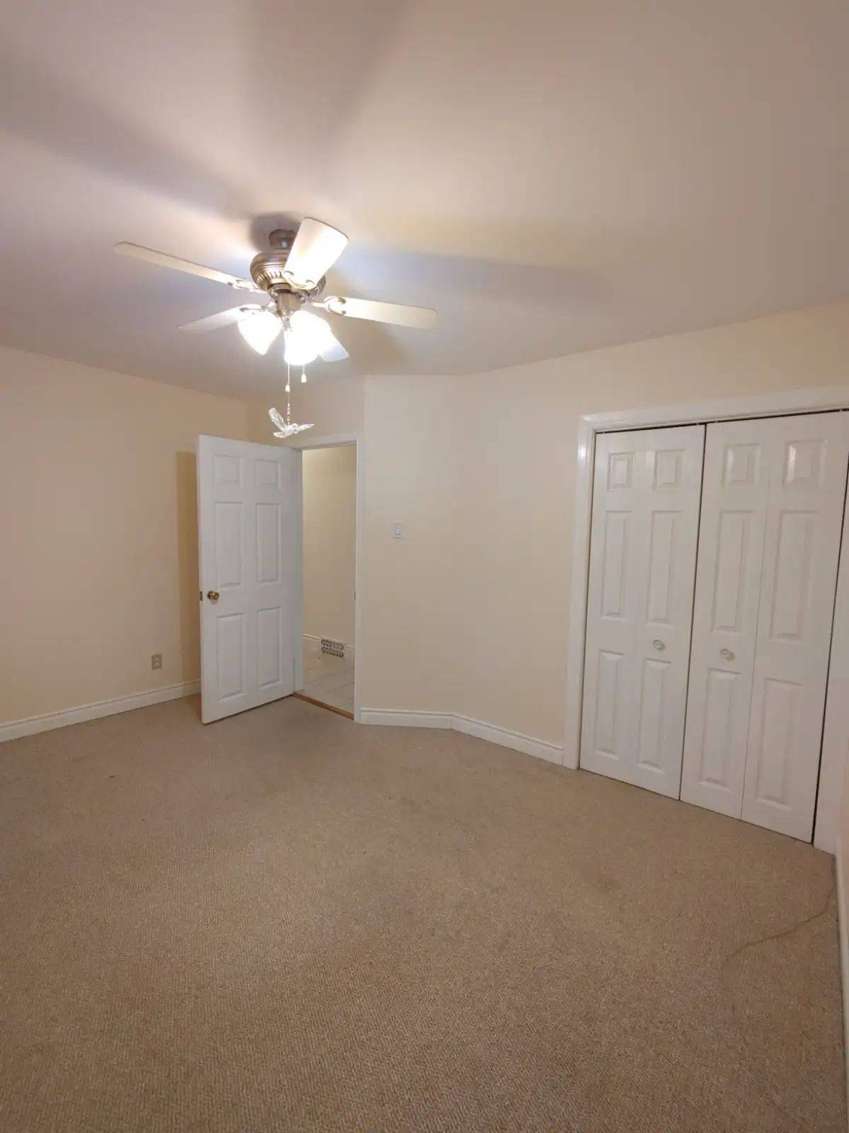 4918 LEITRIM RD #Unit A, Carlsbad Springs, ON K0A 1K0