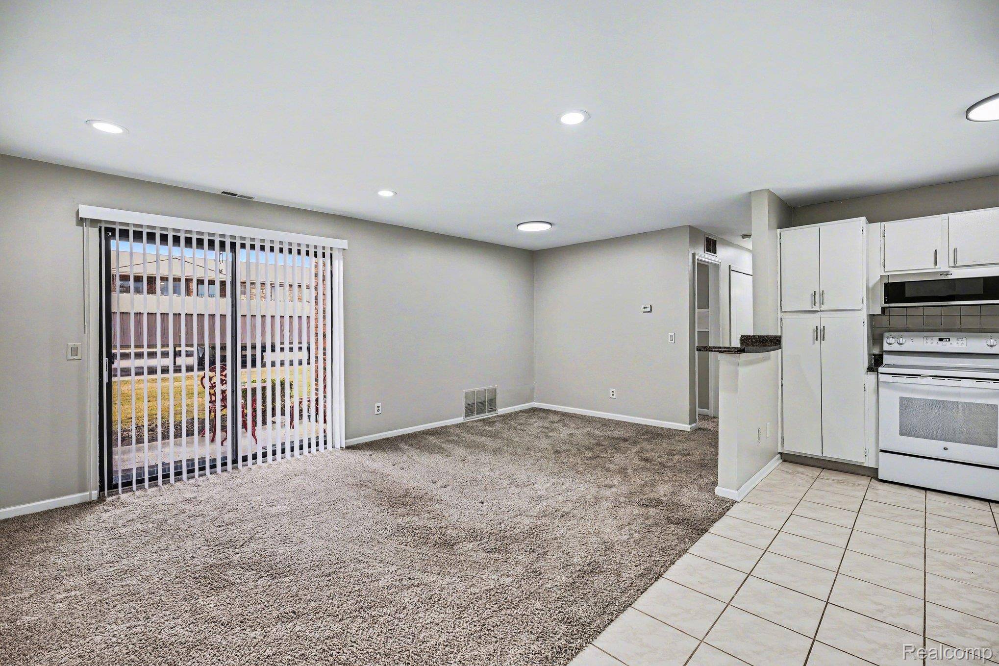 15142 Seagull Unit#17 DR #17, Sterlingheightscity_macomb, MI 48313