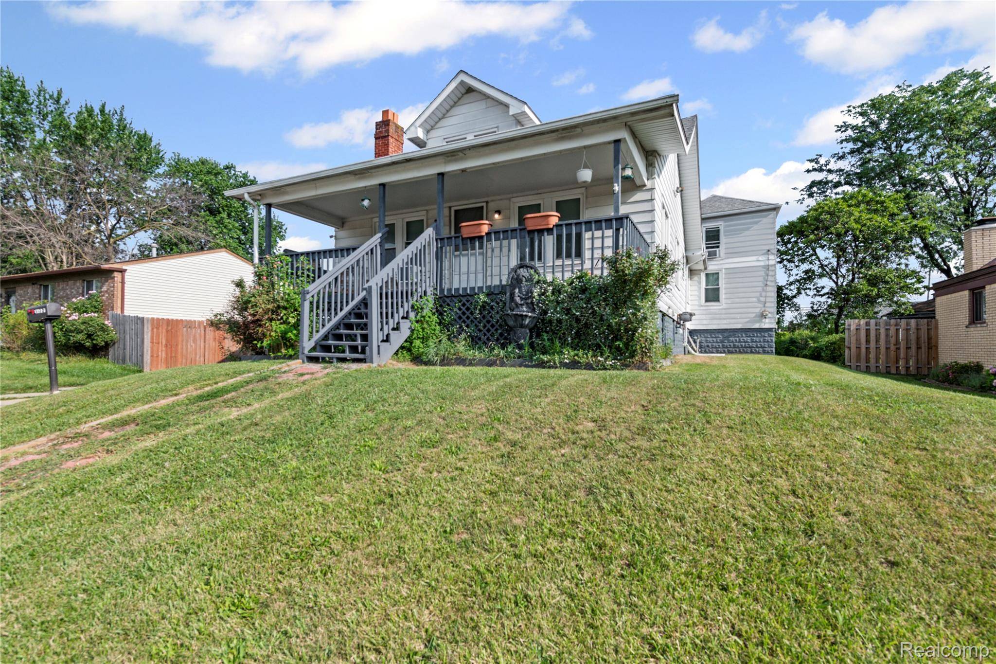 18635 Meier ST, Roseville, MI 48066