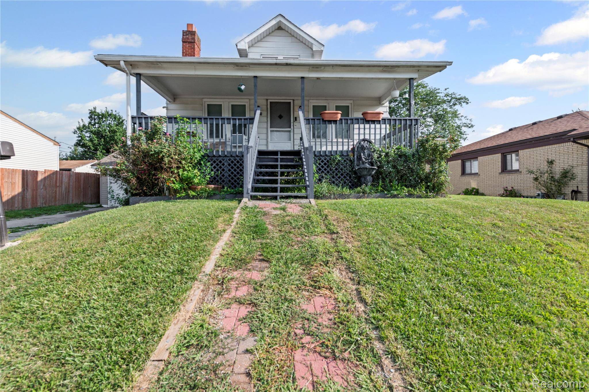 18635 Meier ST, Roseville, MI 48066