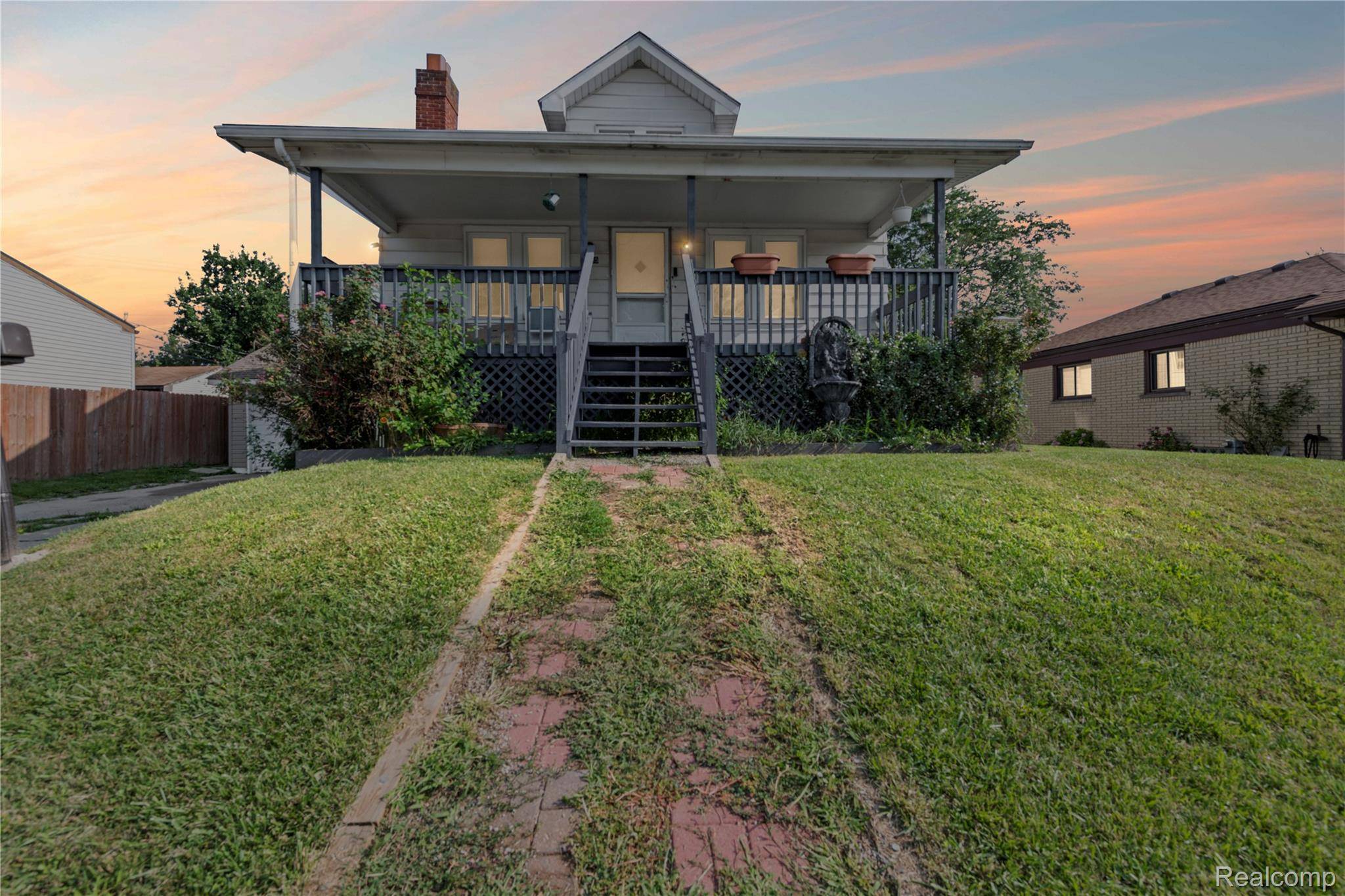 18635 Meier ST, Roseville, MI 48066