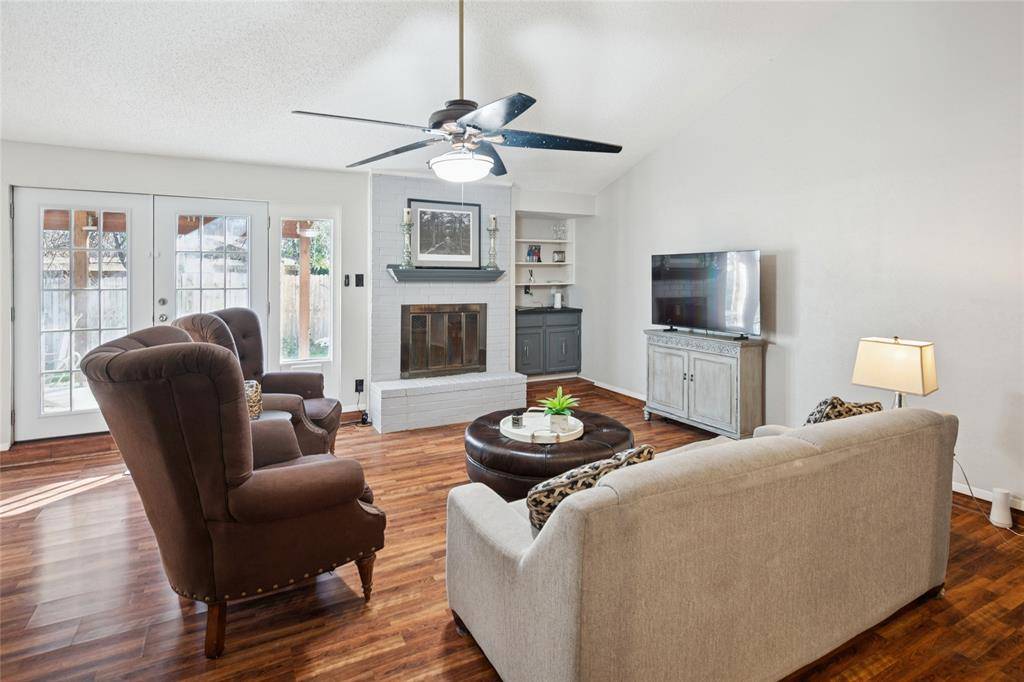 1600 Celeste Court, Arlington, TX 76012