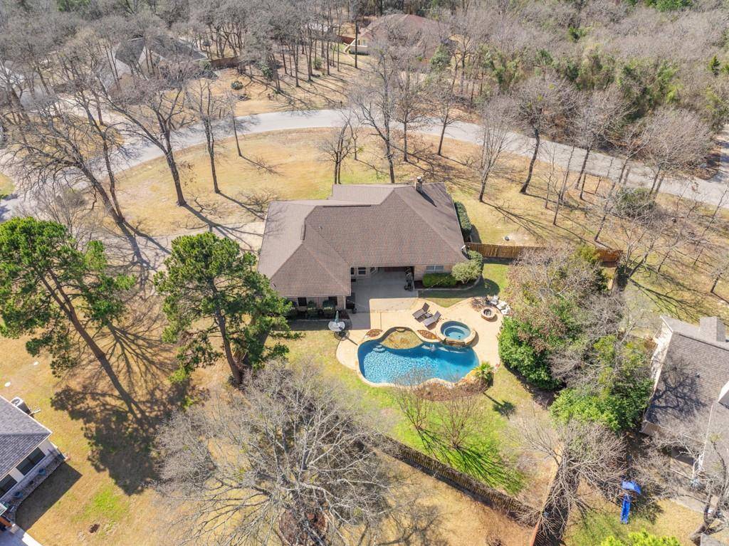 16687 Meadow Crest Drive, Lindale, TX 75771