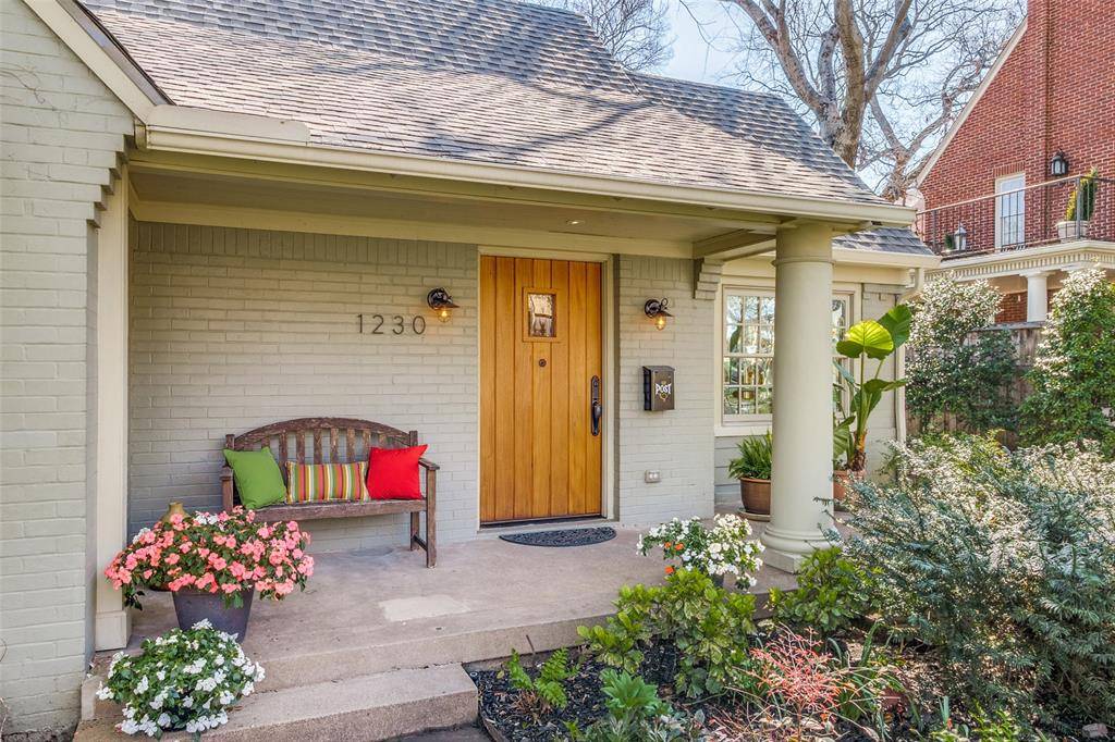 1230 N Winnetka Avenue, Dallas, TX 75208