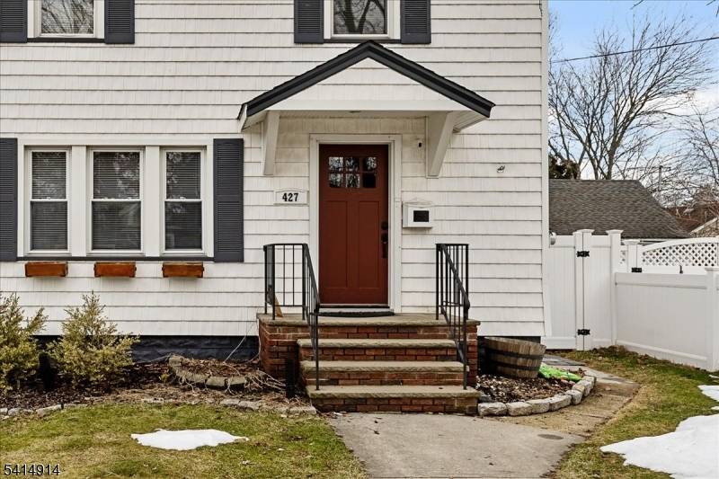 427 Willow Ave, Roselle Park Boro, NJ 07204