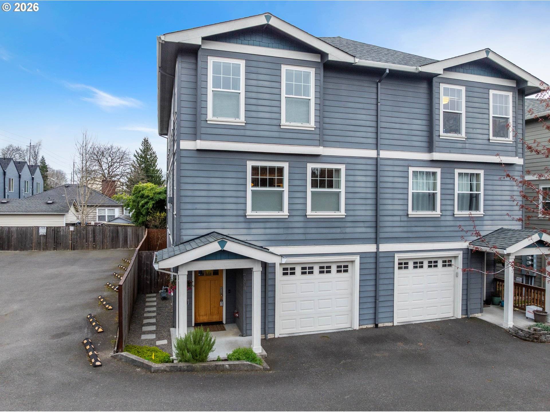 7594 SE DIVISION ST, Portland, OR 97206