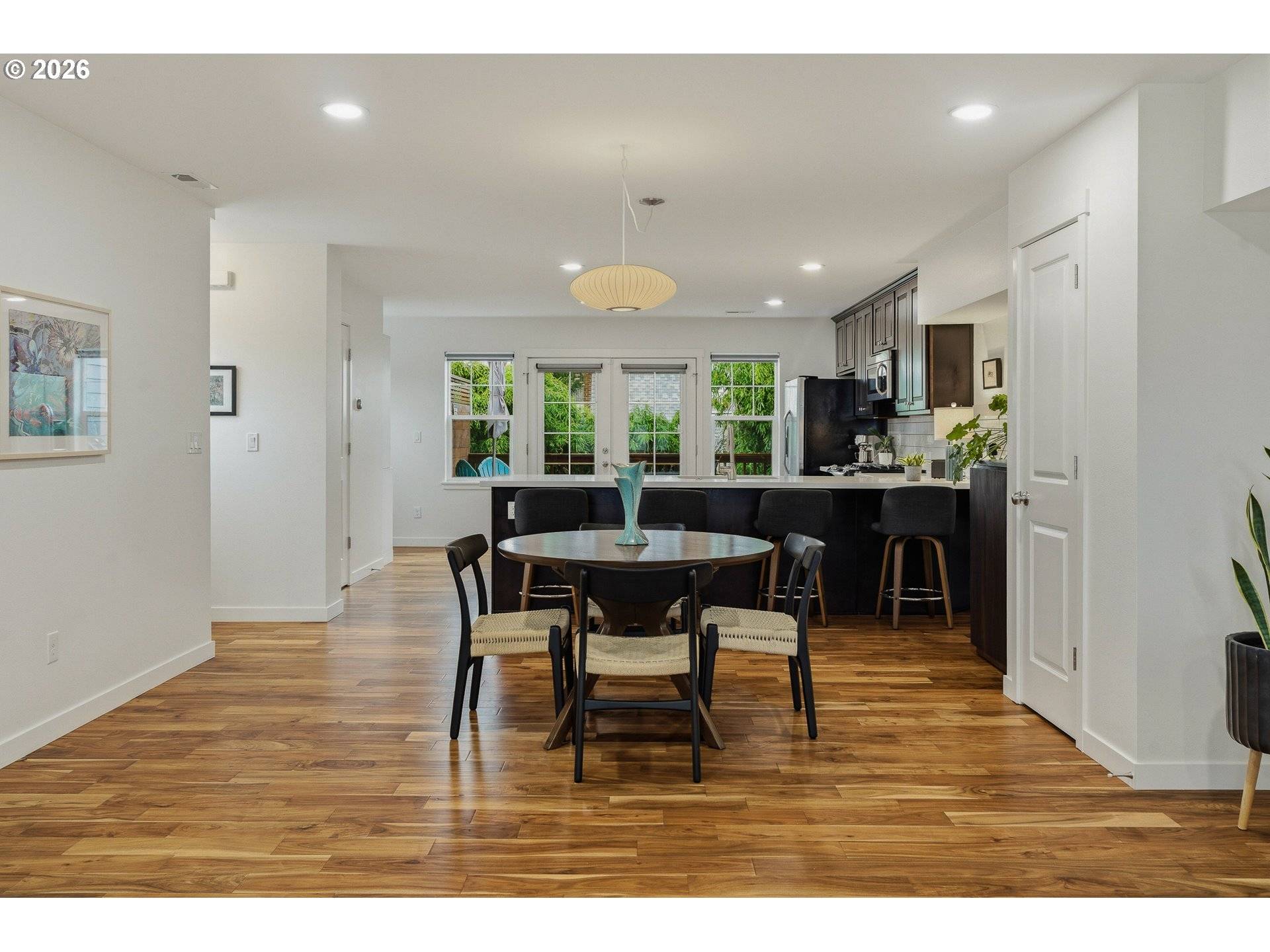 7594 SE DIVISION ST, Portland, OR 97206