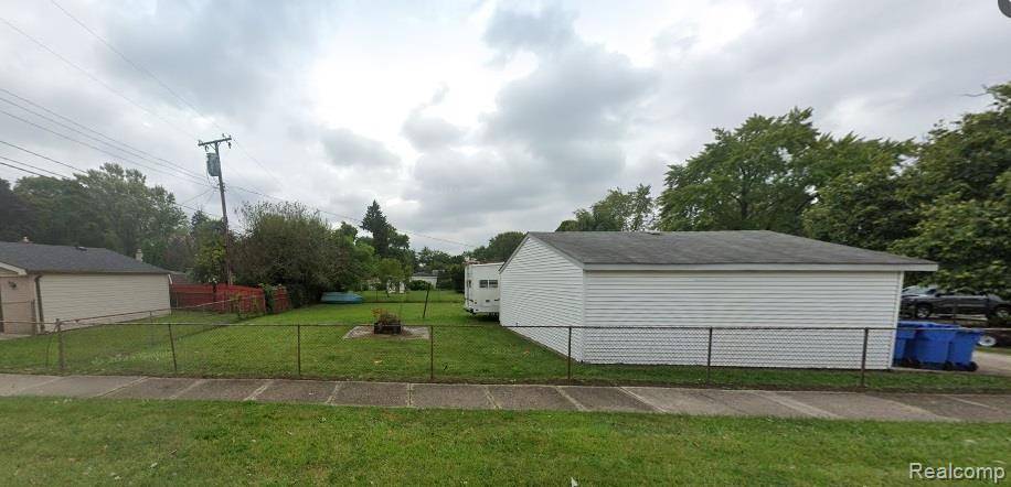 Vacant Gertrude ST, Dearborn Heights, MI 48125