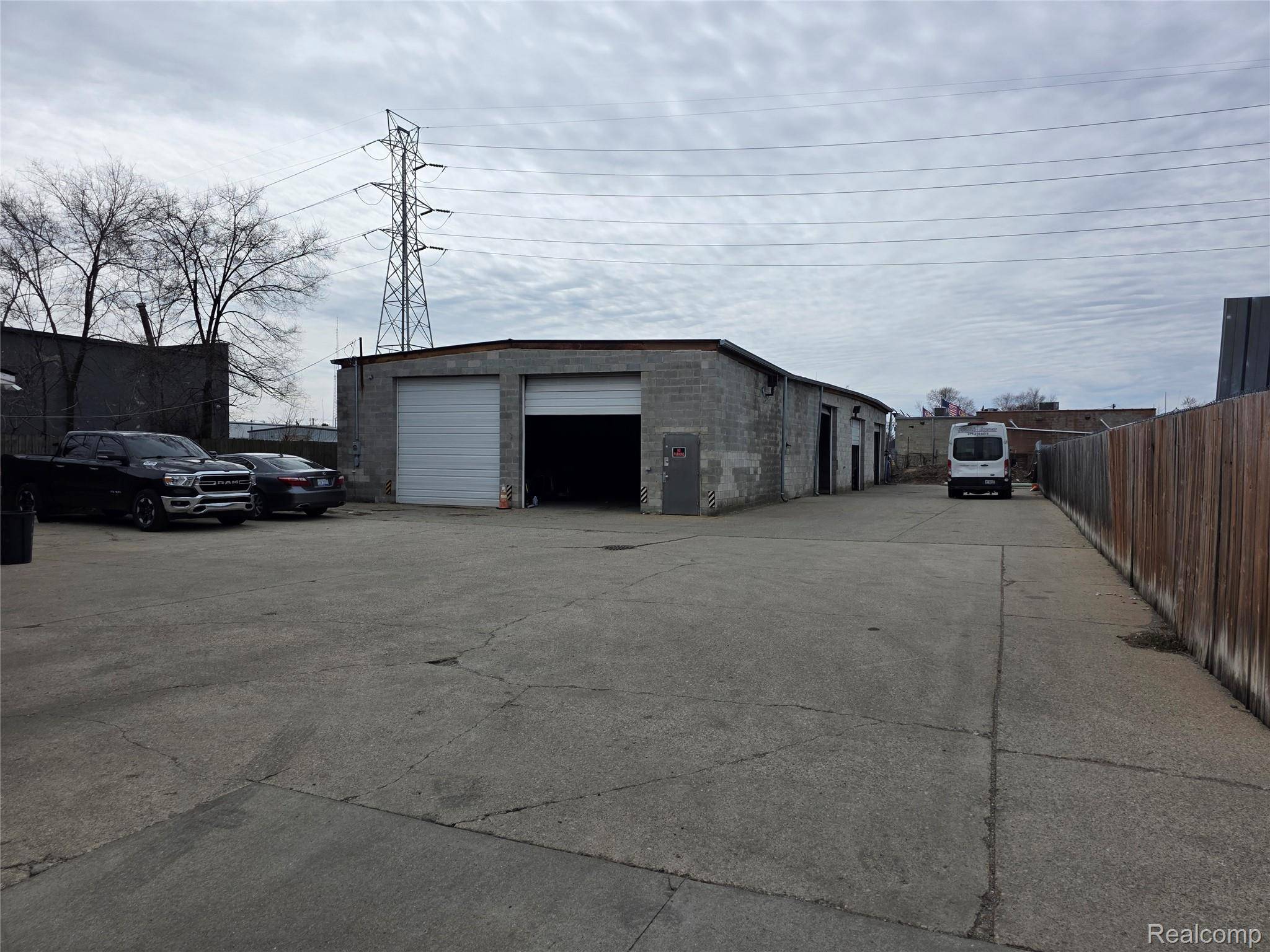 13501 Auburn ST, Detroit, MI 48223