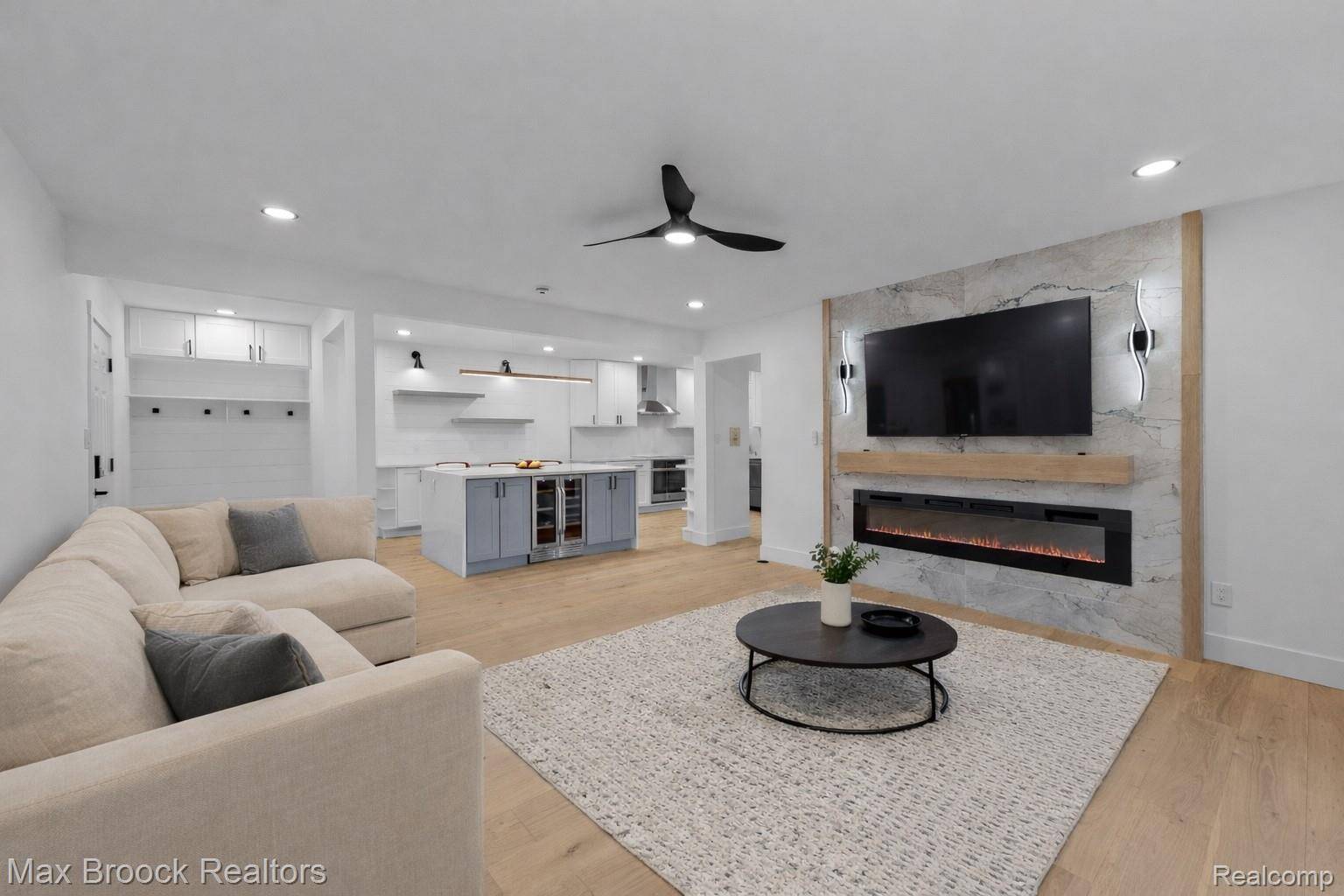 1111 N Old Woodward AVE #23, Birmingham, MI 48009