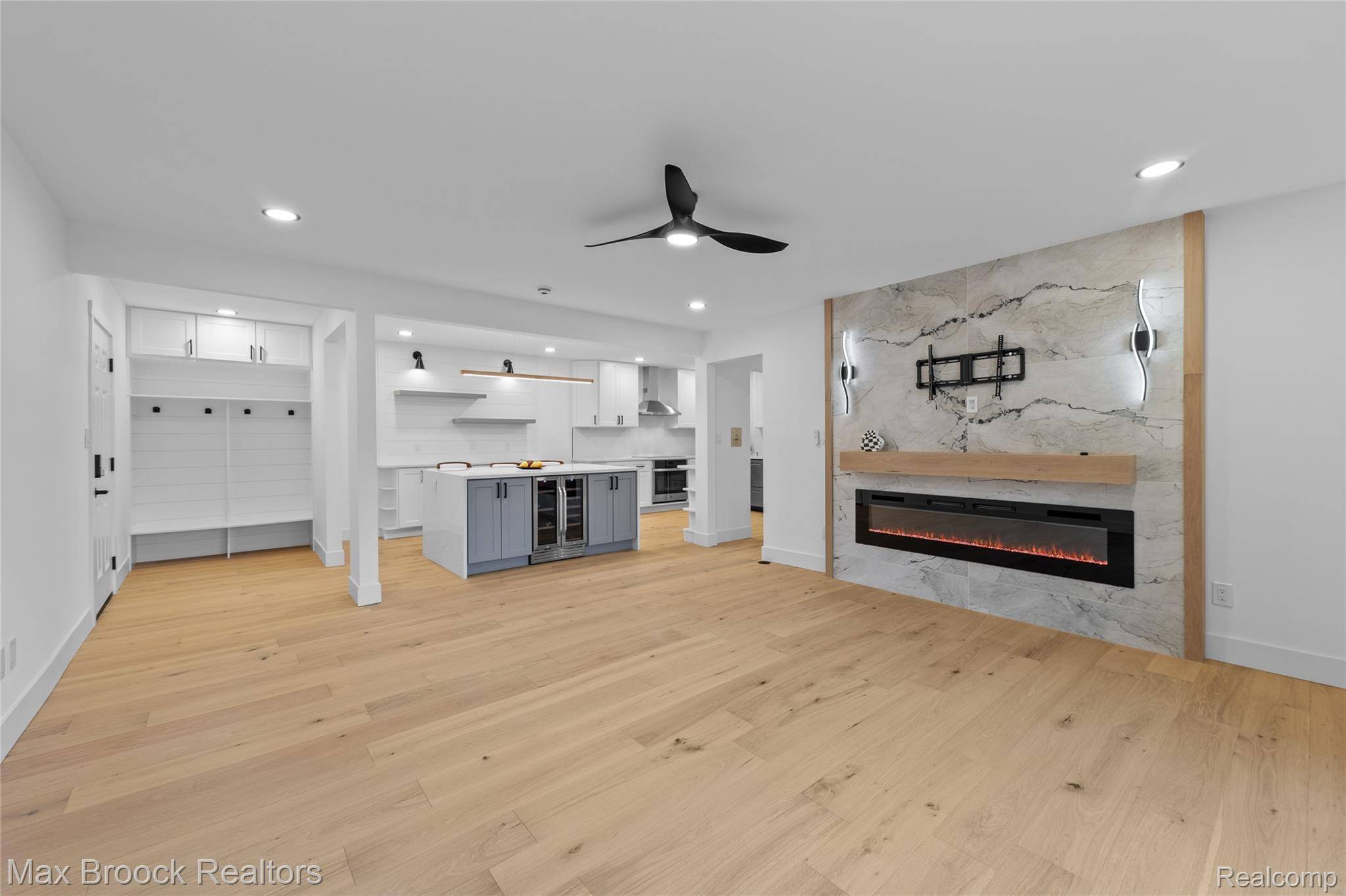 1111 N Old Woodward AVE #23, Birmingham, MI 48009