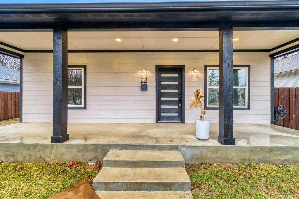 713 S Willomet Avenue, Dallas, TX 75208