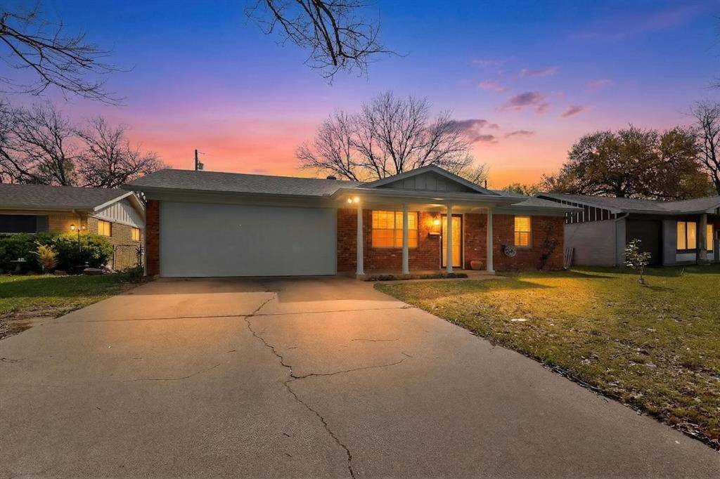 412 Elaine Drive, Irving, TX 75060