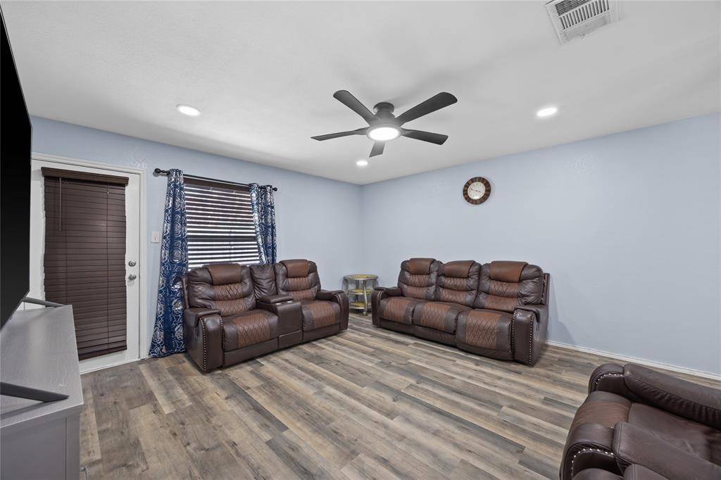 3706 Wolf Creek Lane, Melissa, TX 75454