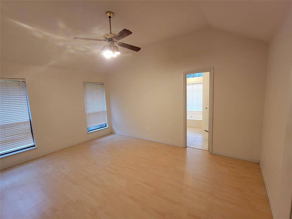 509 Baylor Drive, Arlington, TX 76010