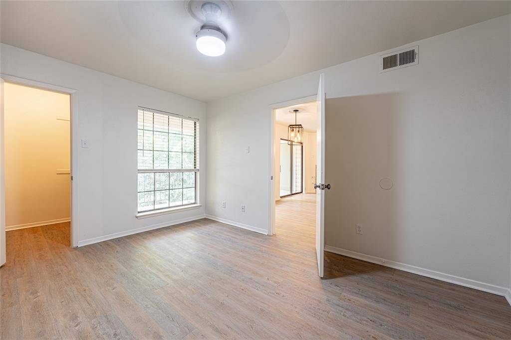 2505 Wedglea #203, Dallas, TX 75211