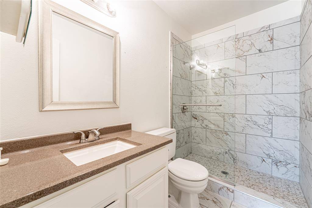 2505 Wedglea #203, Dallas, TX 75211