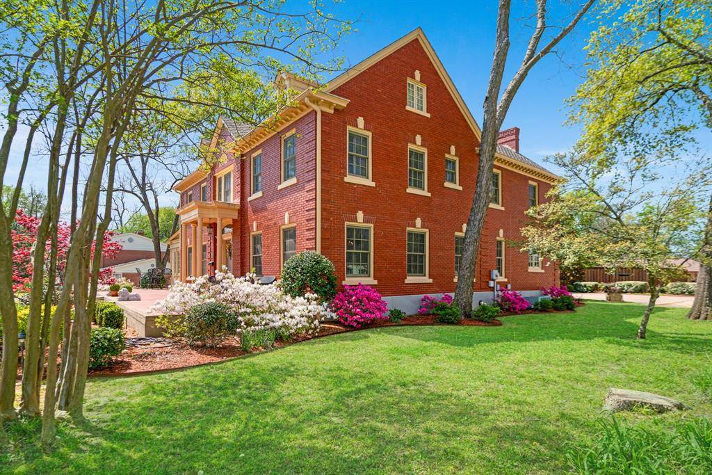 854 S Church, Paris, TX 75460