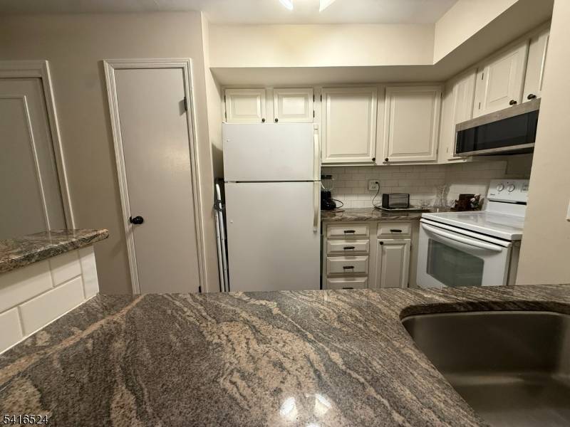 29 Tansy Court, Bedminster Twp., NJ 07921