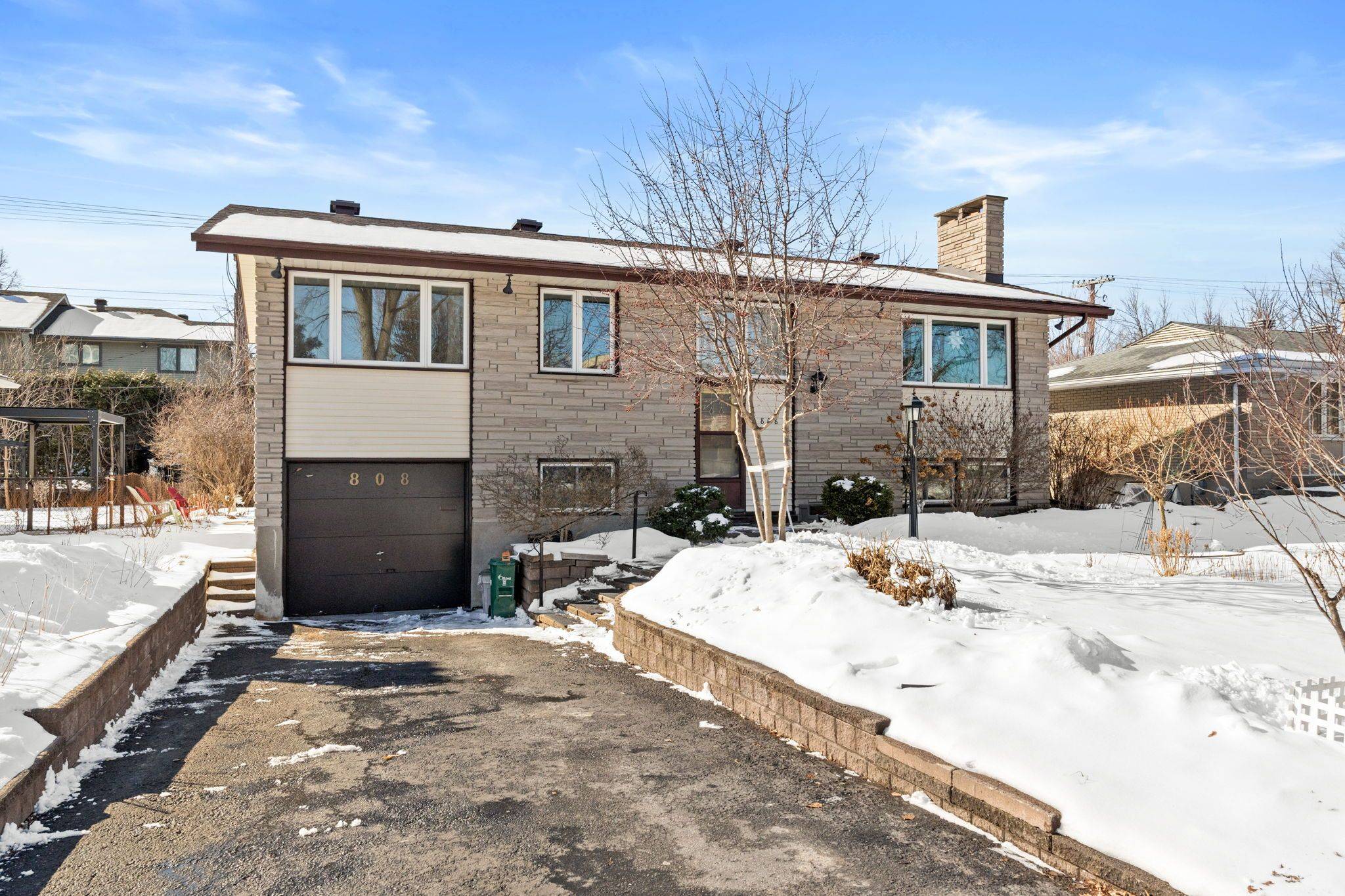 808 Nicholson AVE, Billings Bridge - Riverside Park And Area, ON K1V 6N5