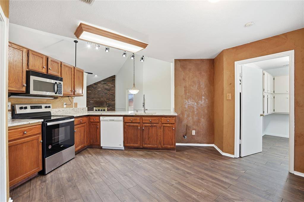 1004 Ledgemont Drive, Plano, TX 75025