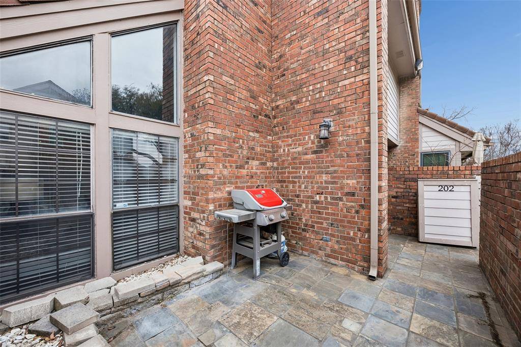 18240 Midway Road #202, Dallas, TX 75287