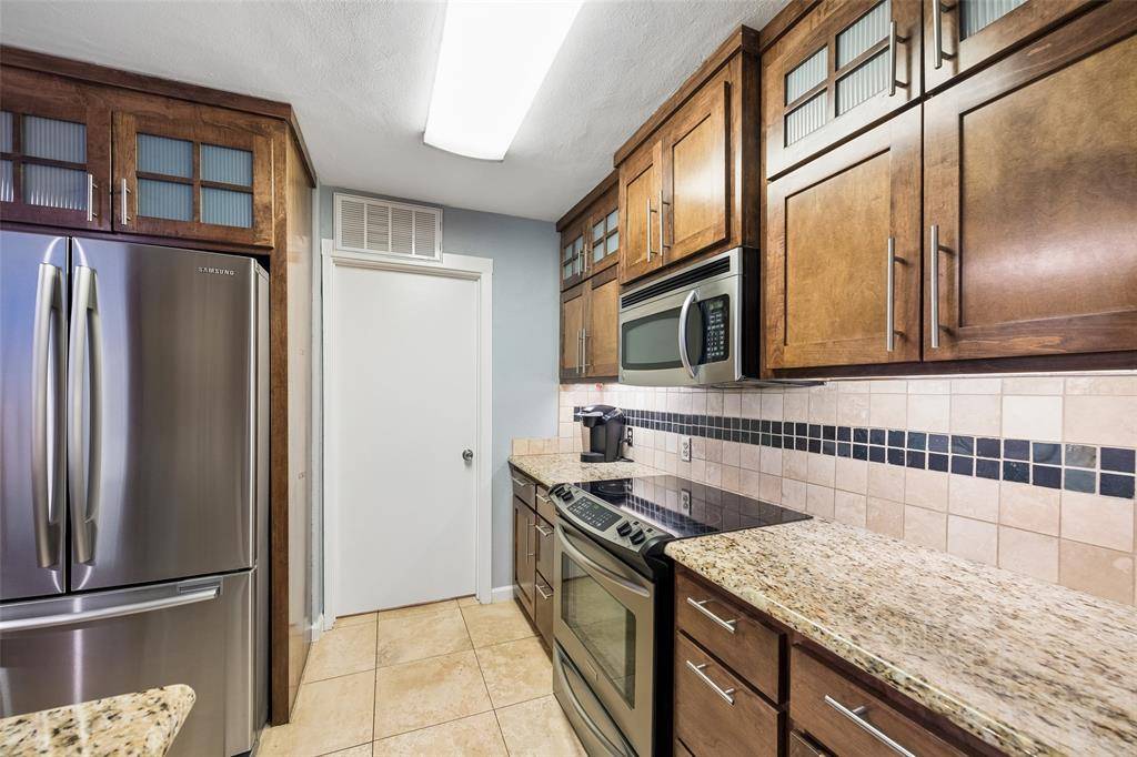 18240 Midway Road #202, Dallas, TX 75287