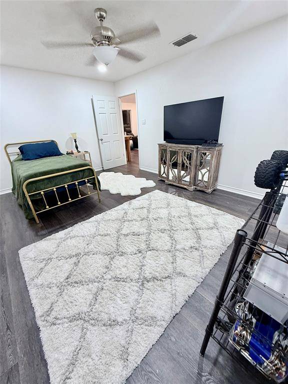 188 Candlelight Path, Hawkins, TX 75765