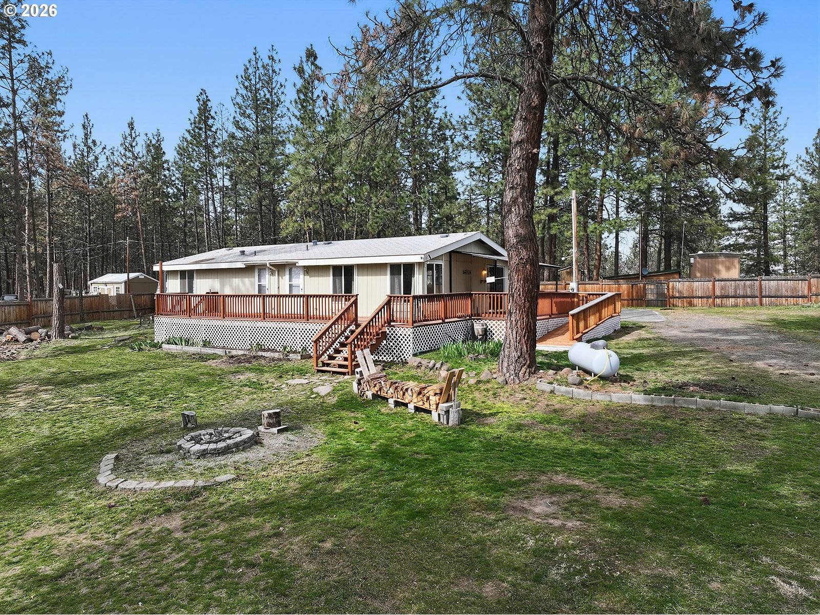 39 N EAGLE POINT RD, Tygh Valley, OR 97063