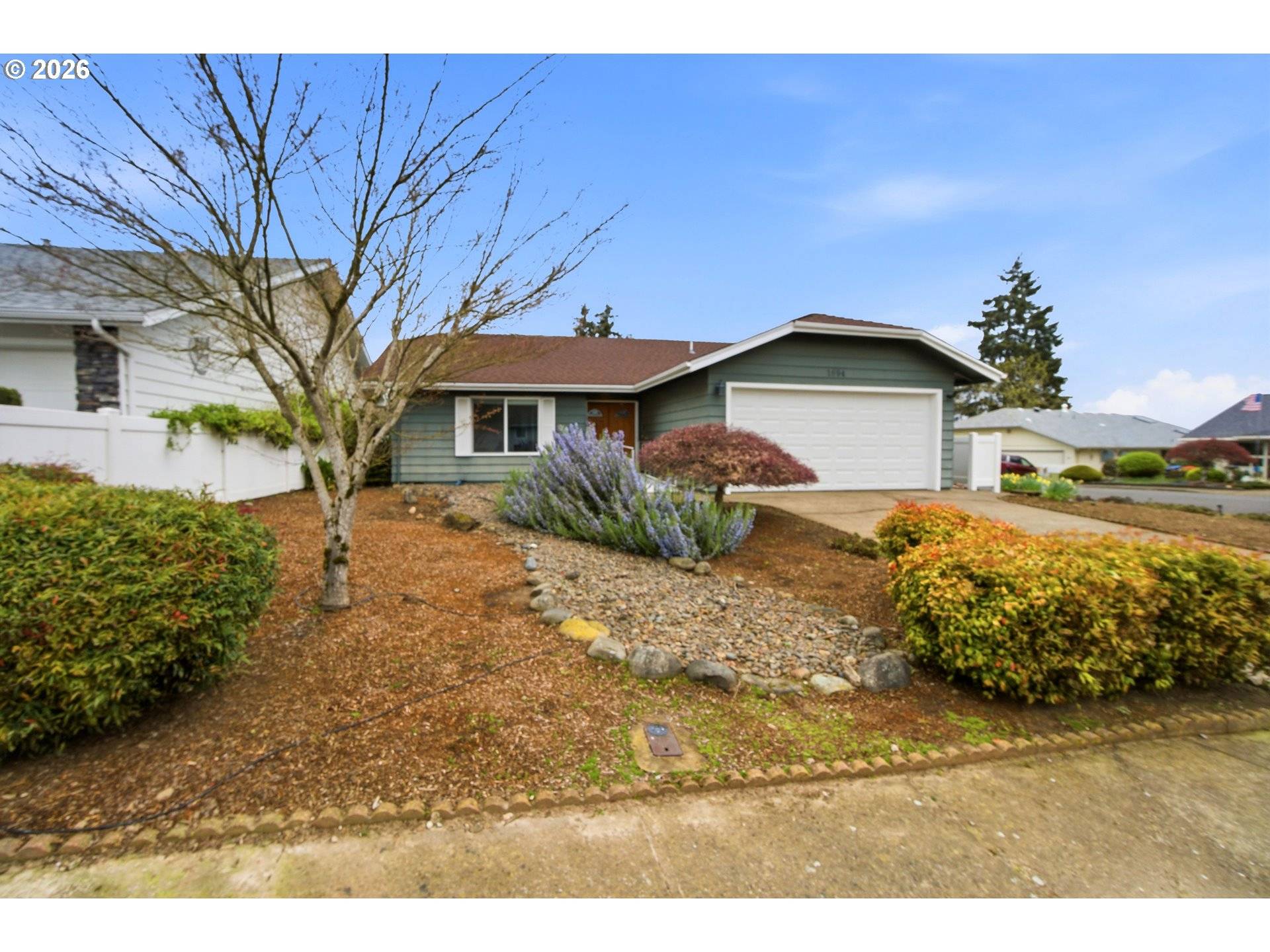 1694 SUNRISE CIR NW, Salem, OR 97304