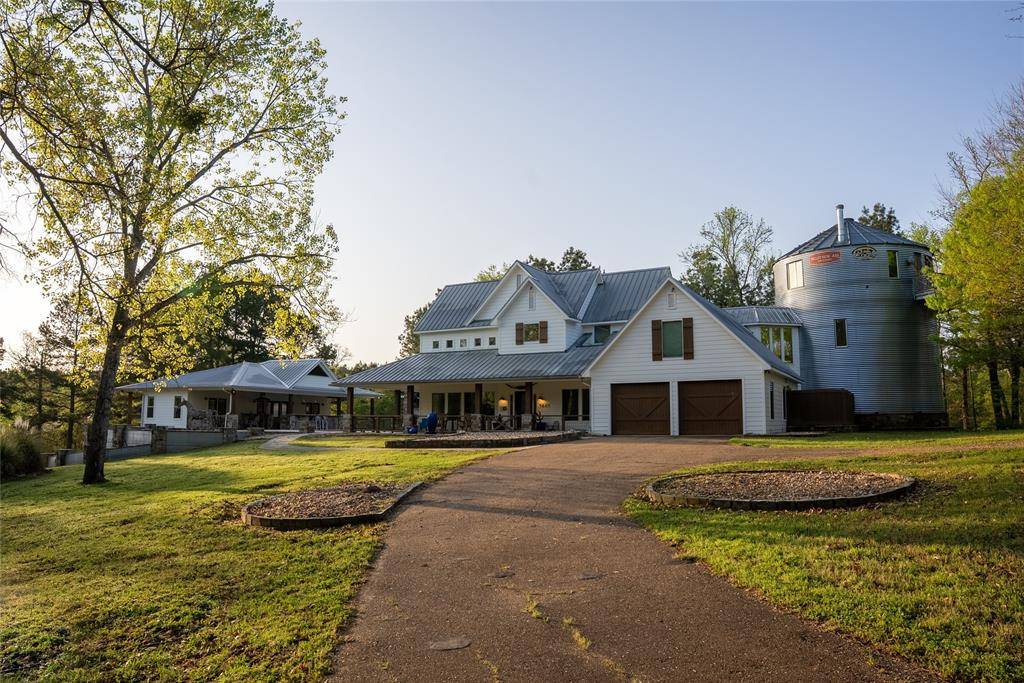 1441 Coffeeville Road, Jefferson, TX 75657