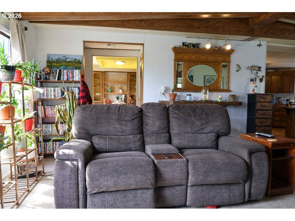 515 RUGH LN, Lakeside, OR 97449