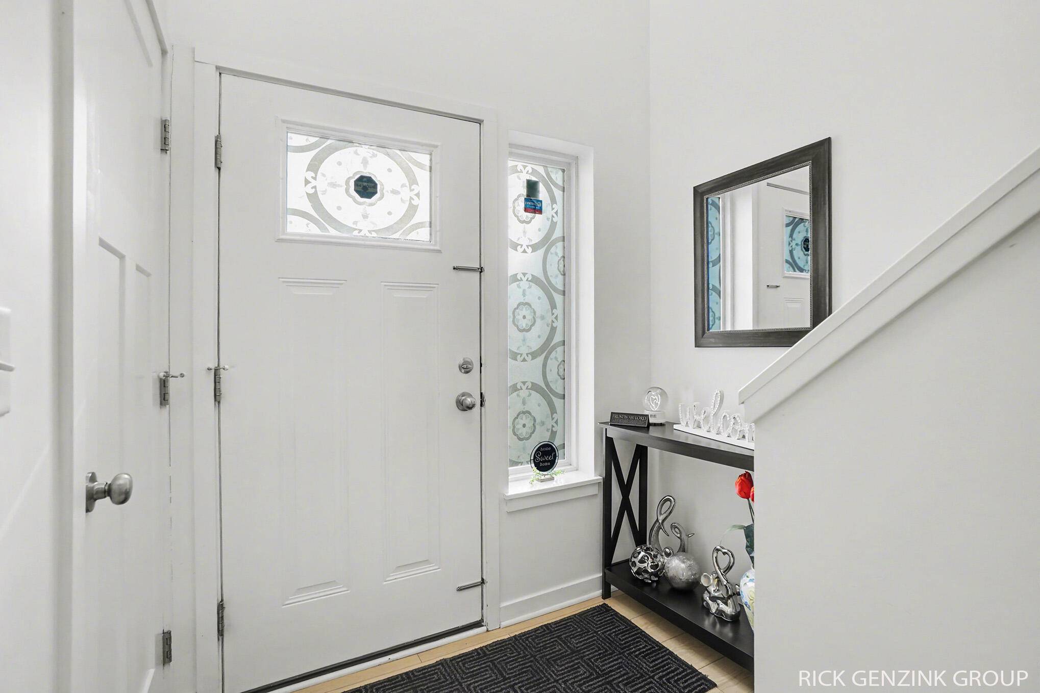 392 Harbor Town CT #4, Holland City, MI 49423