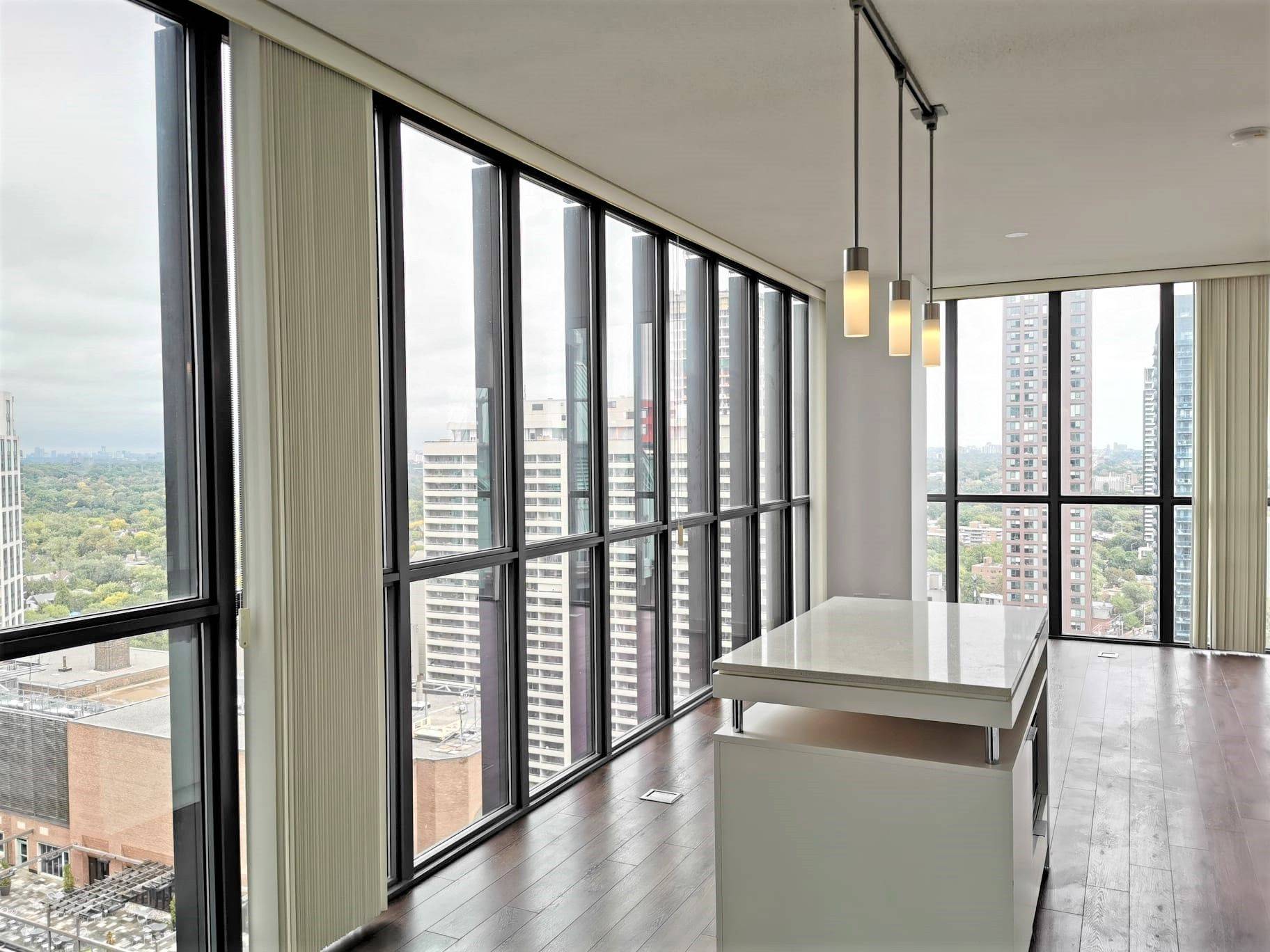 110 Charles ST E #2608, Toronto C08, ON M4Y 1T5