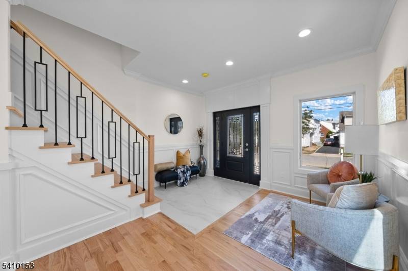 135 La Salle Ave, Clifton City, NJ 07013