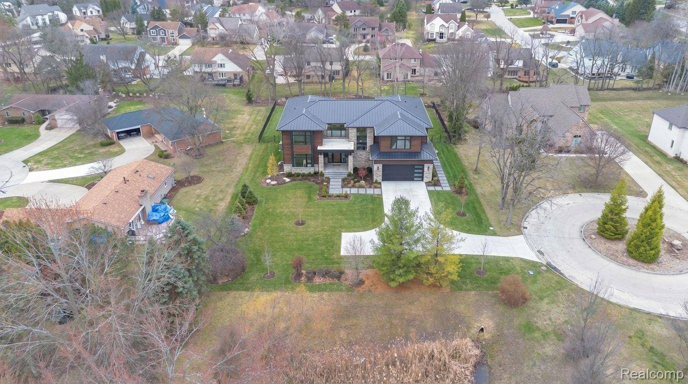 22335 Diamond CT, Farmington Hills, MI 48335