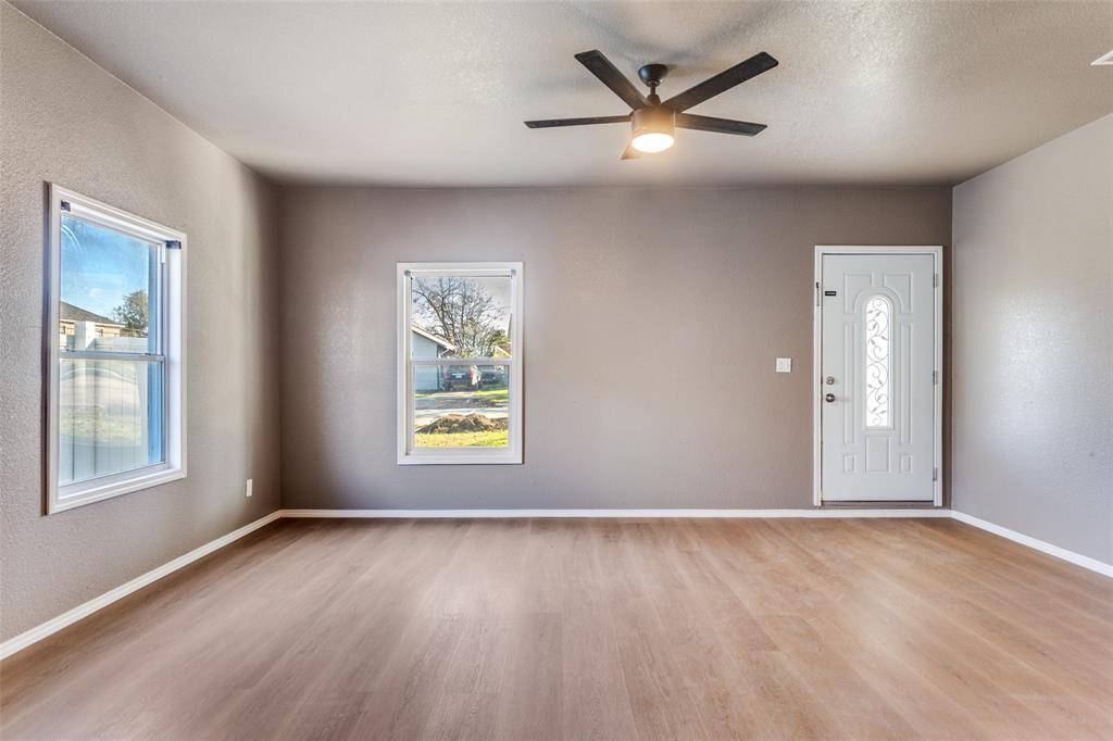 3304 Frazier Avenue, Fort Worth, TX 76110