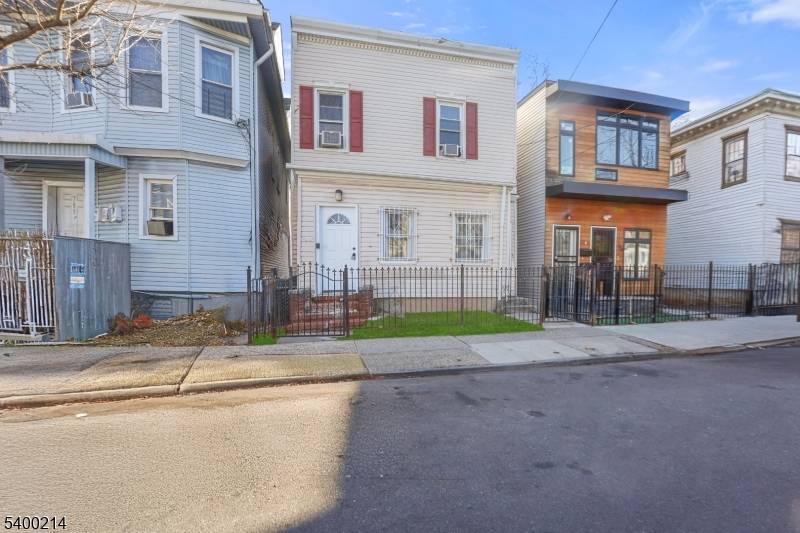 790 S 14Th St, Newark City, NJ 07108