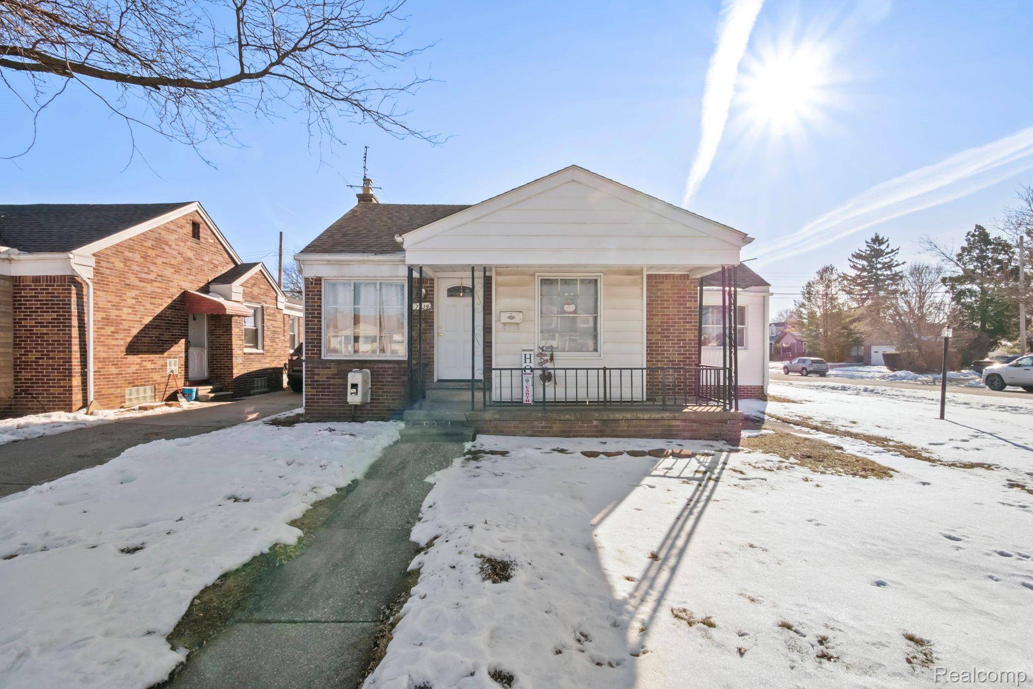 7739 Rosedale BLVD, Allen Park, MI 48101
