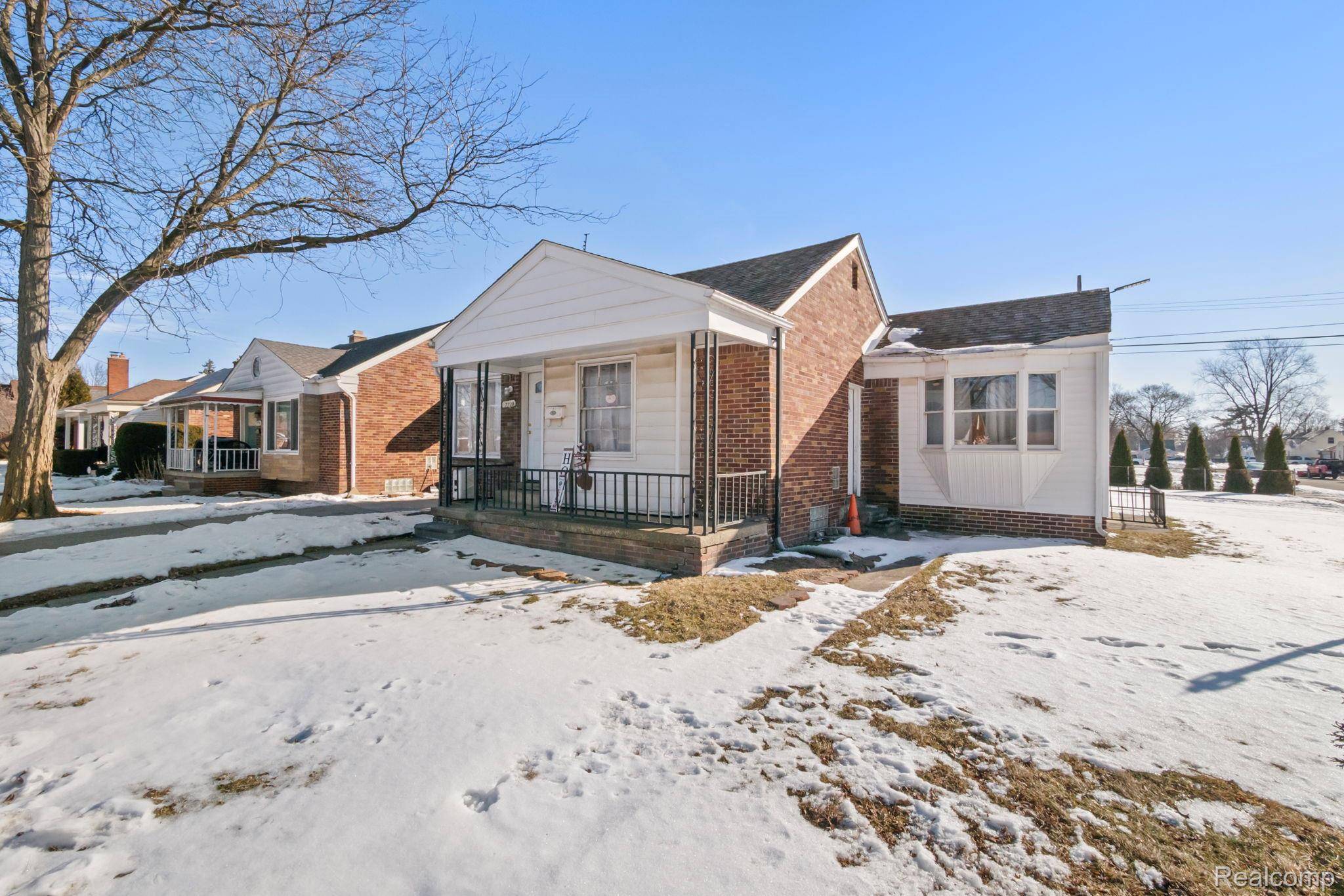 7739 Rosedale BLVD, Allen Park, MI 48101