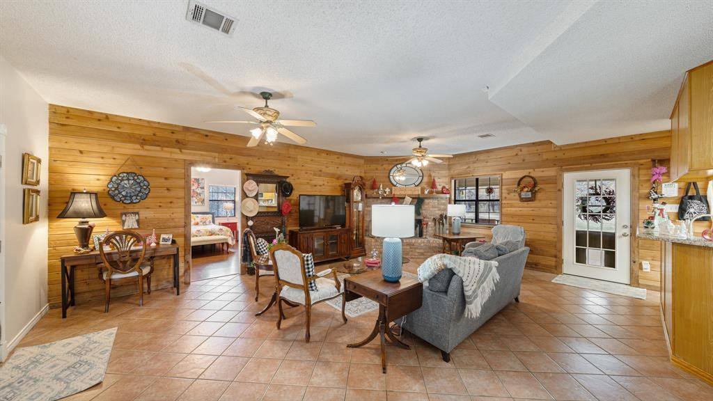 12525 County Road 4083, Scurry, TX 75158