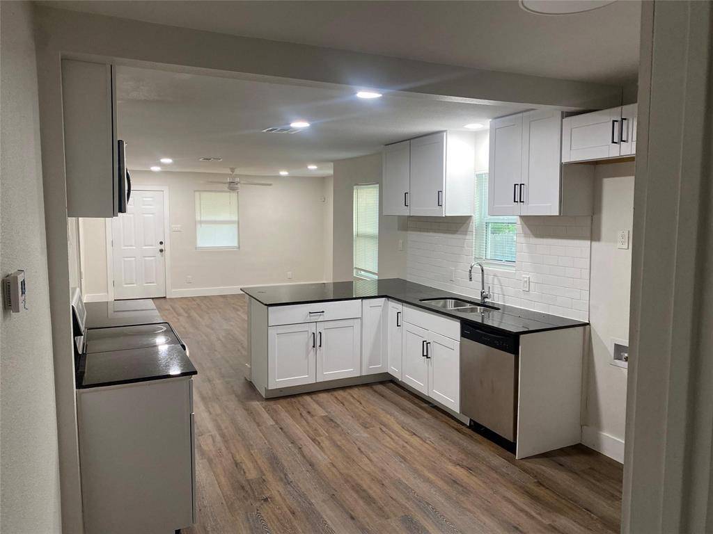 2307 Lea Crest Drive, Dallas, TX 75216