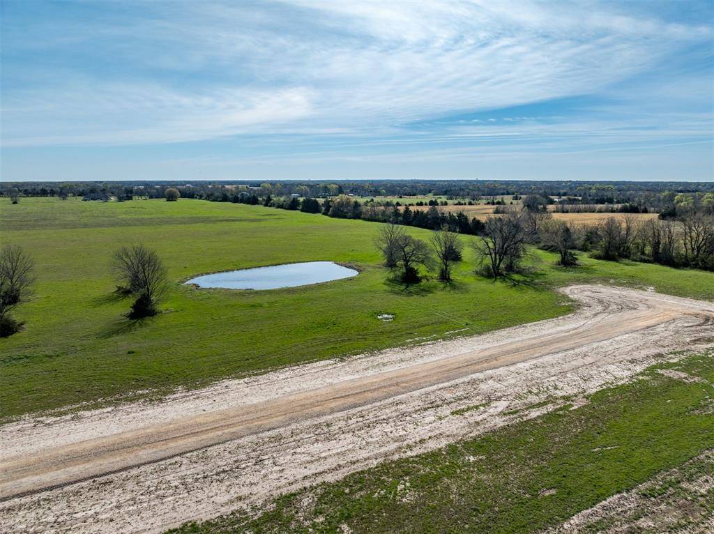 311 Private Road 33263, Sumner, TX 75486