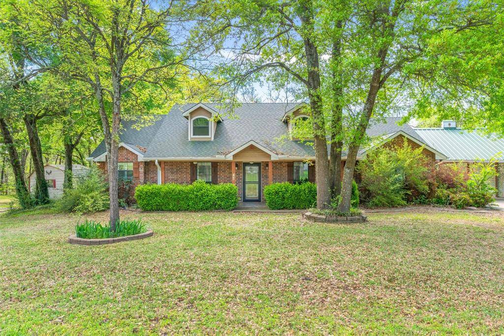 190 Westshore Drive, Wills Point, TX 75169