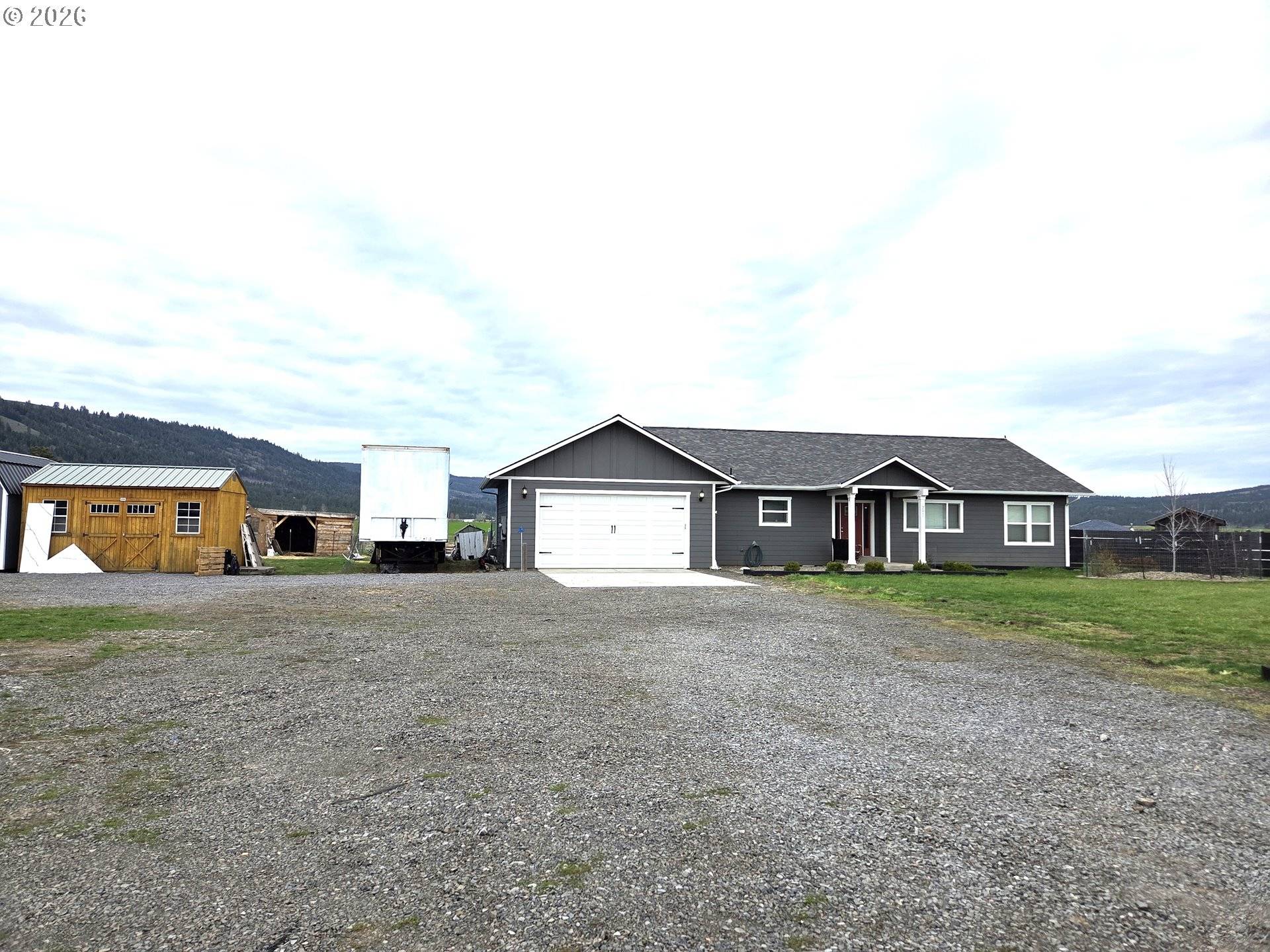 902 N 15TH AVE, Elgin, OR 97827